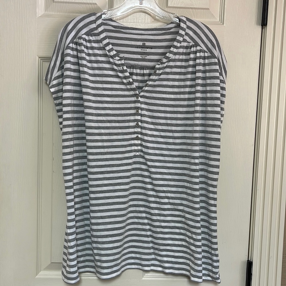 Liz Claiborne Woman size 1X gray and white striped top. Great condition